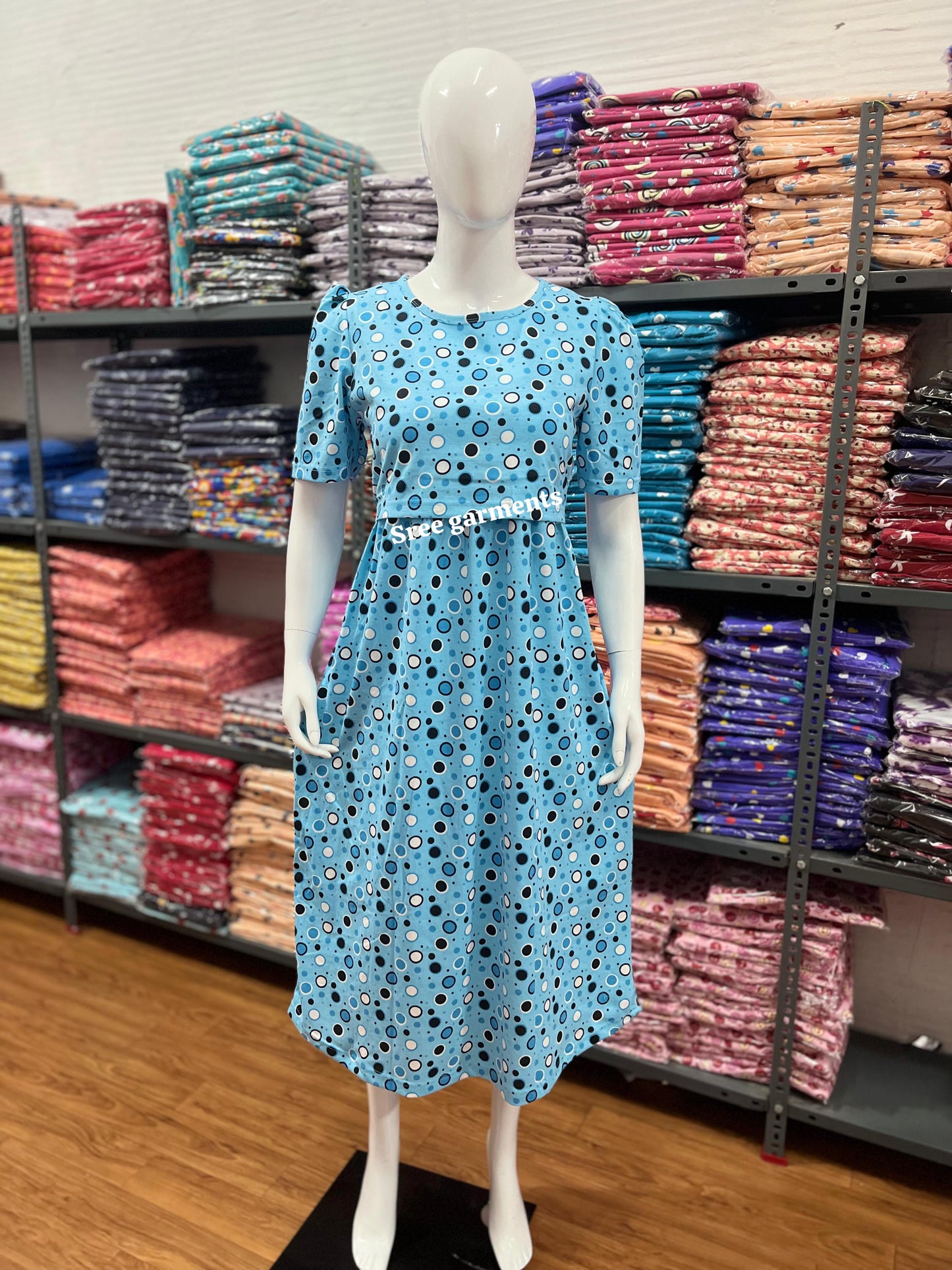 Zipless maternity and feeding wear - ankle length round