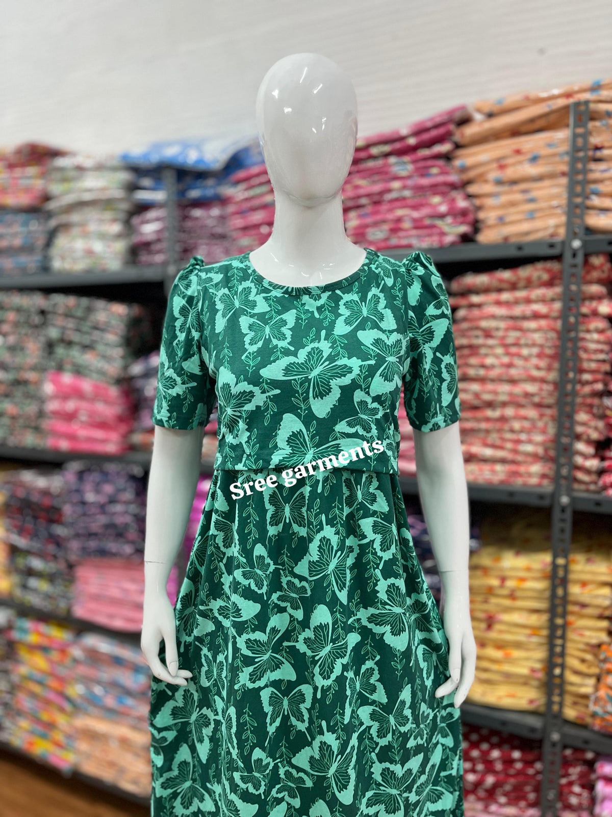 Zipless maternity and feeding wear - Full Length b